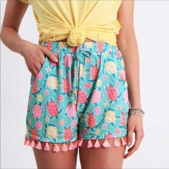 Simply Southern aqua turtle and shell print shorts with tassel trim Size S / M - Picture 1 of 10